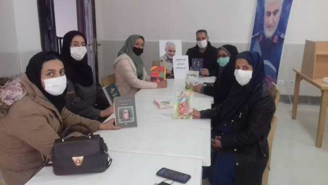 نشست کتابخوان کتابخانه ای